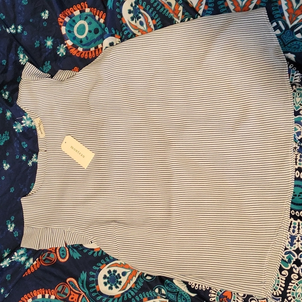 Cute sleeve less top